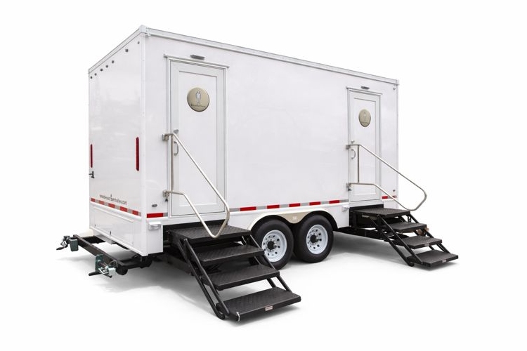 Zuidema 5-stall restroom trailer